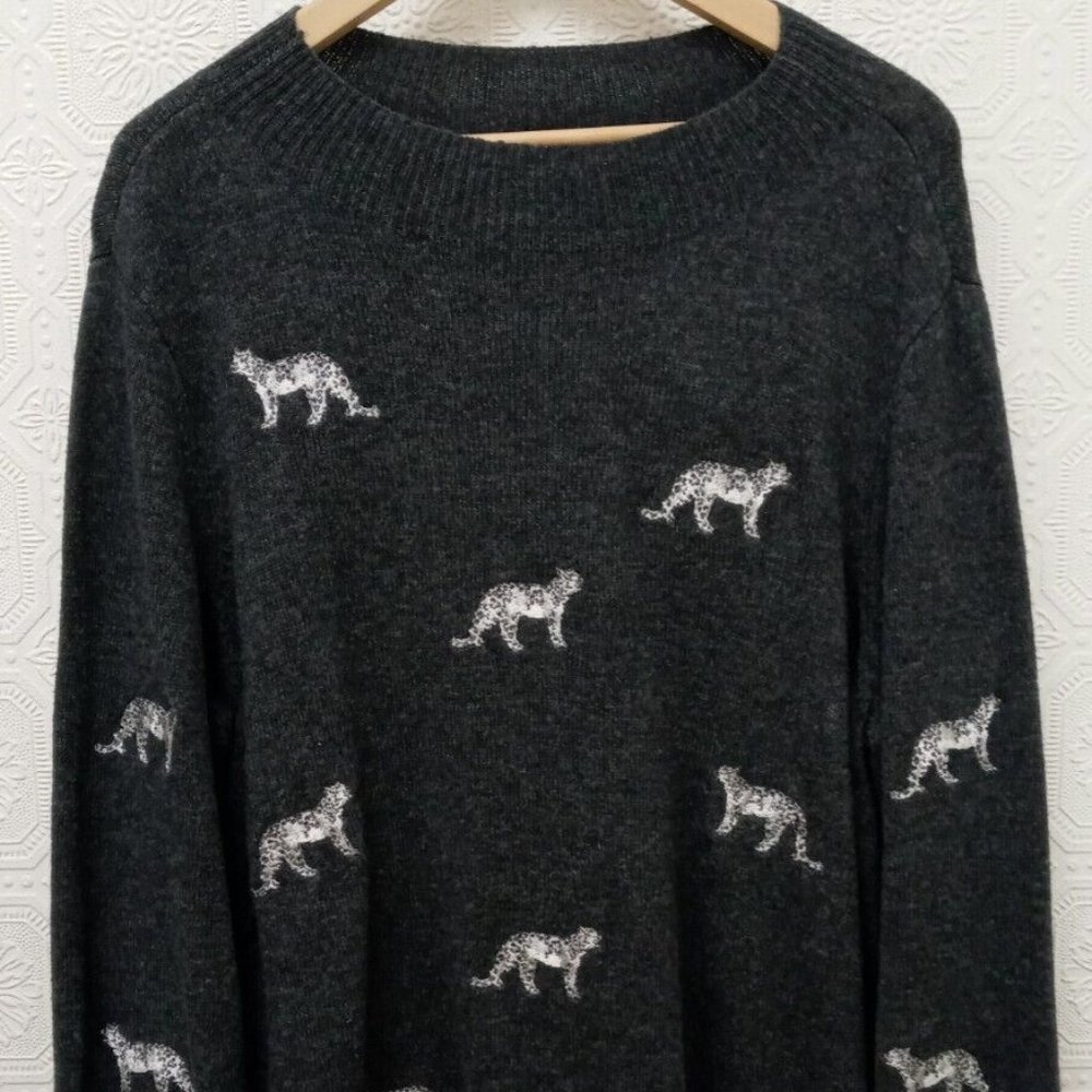 Chico's Grey Knit Panther Stitch Round Neck Long Sleeve Sweater Top Size 3